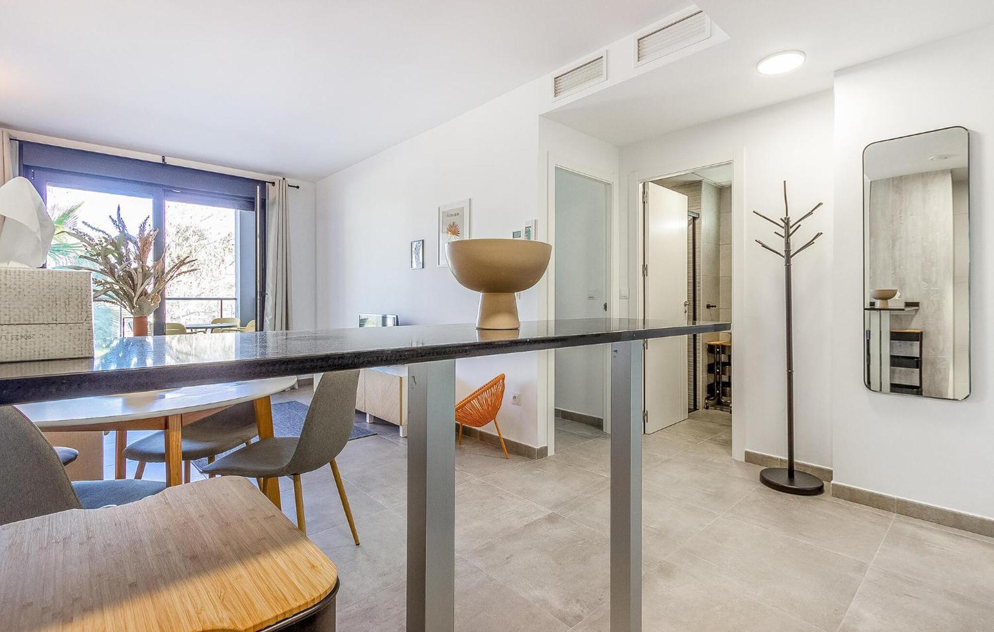 1 Bedroom Lovely In Căn hộ Denia